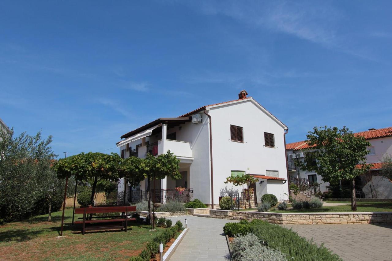 Apartments Mirela Rovinj Exterior foto